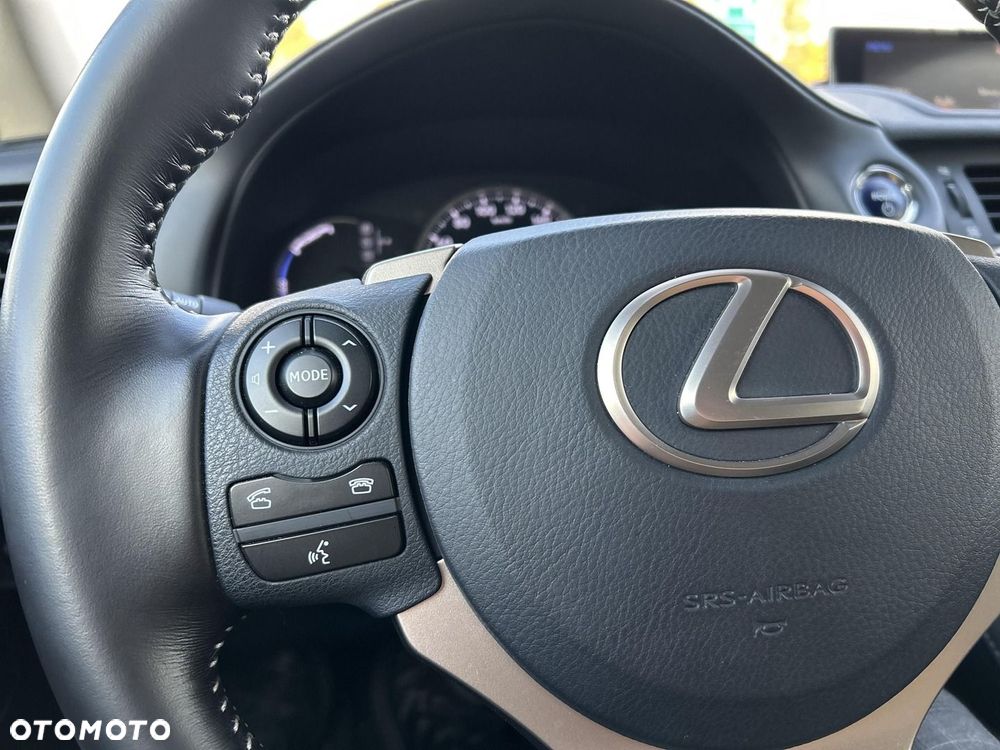 Lexus CT - 14