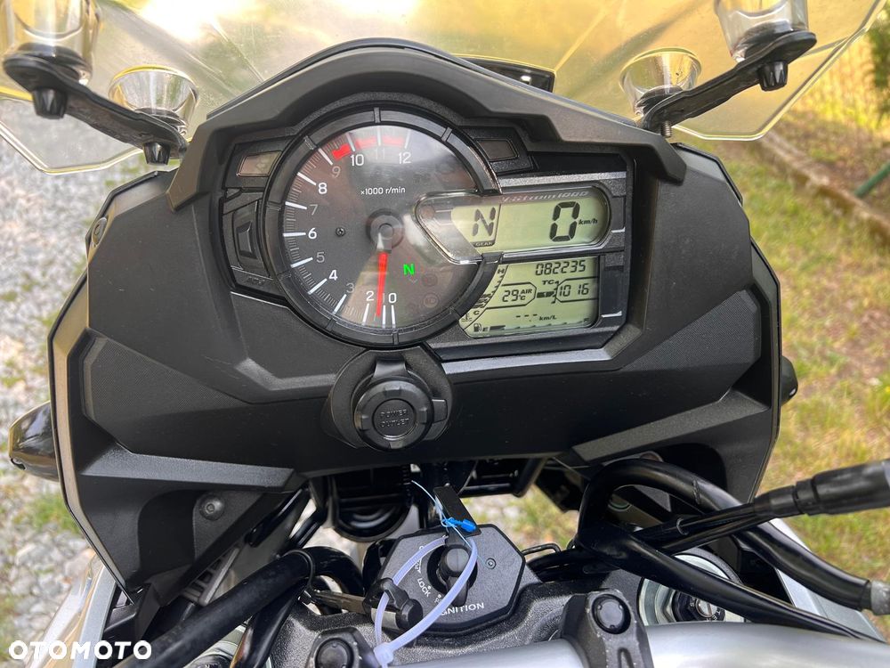 Suzuki V-STROM - 12