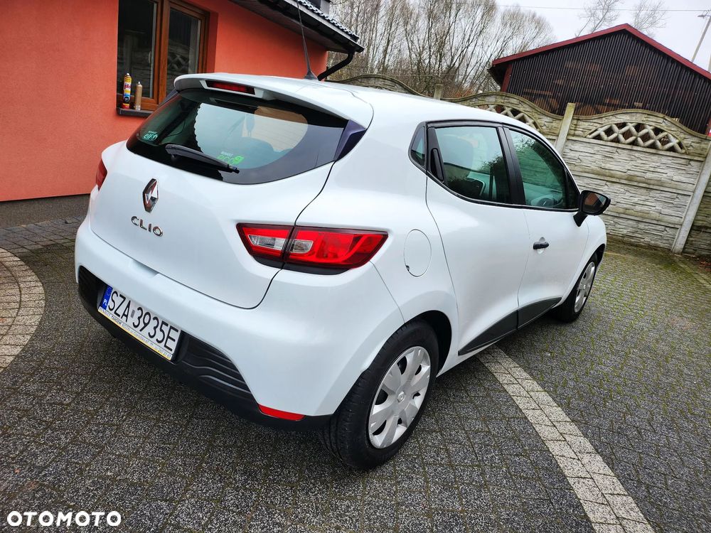 Renault Clio - 1