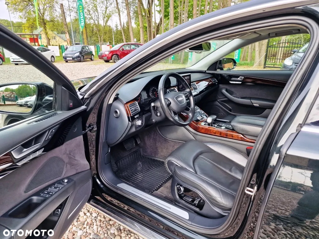 Audi A8 - 7