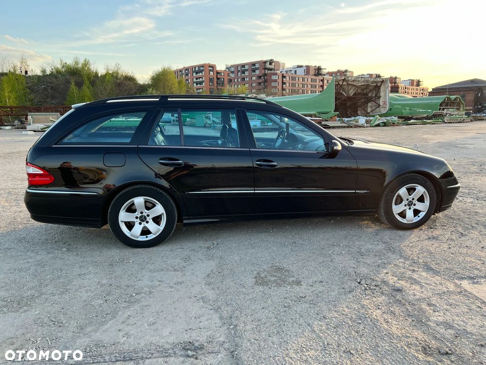 Mercedes-Benz Klasa E 320 CDI T Avantgarde - 8