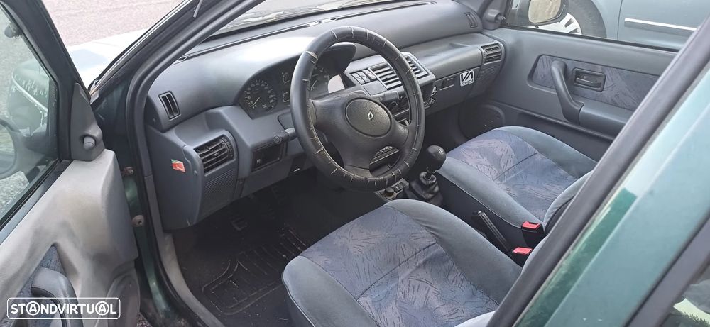 Renault Clio 1.2 RN - 9