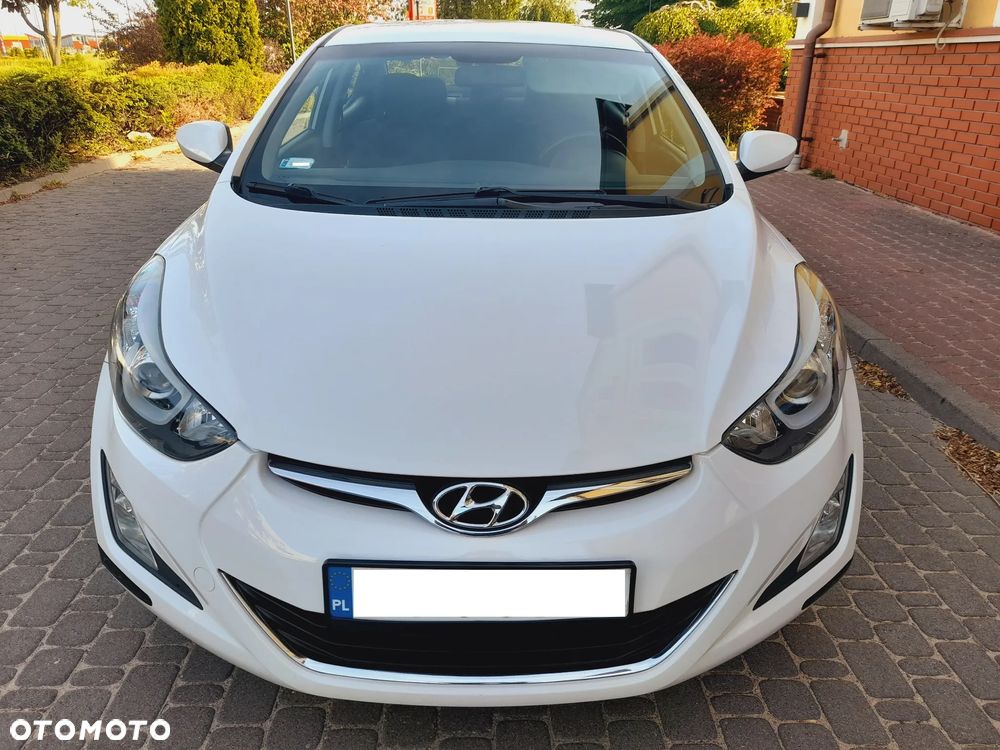 Hyundai Elantra 1.6 Comfort - 5