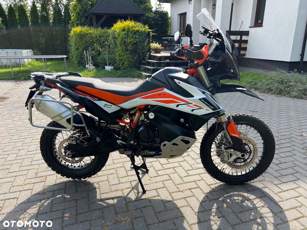 KTM Adventure - 11