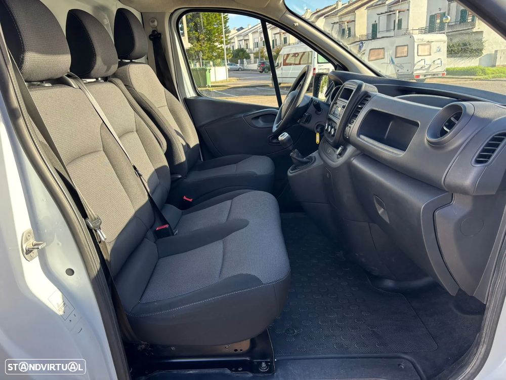 Renault TRAFIC 2.0 DCI IVA DEDUTIVEL A/C - 6