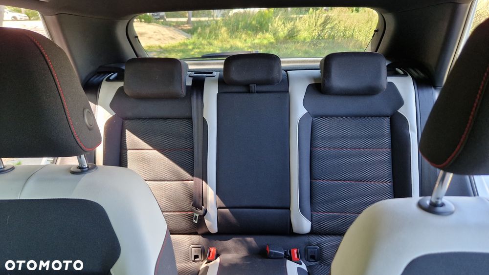 Volkswagen T-Roc 1.5 TSI GPF ACT Premium DSG - 37