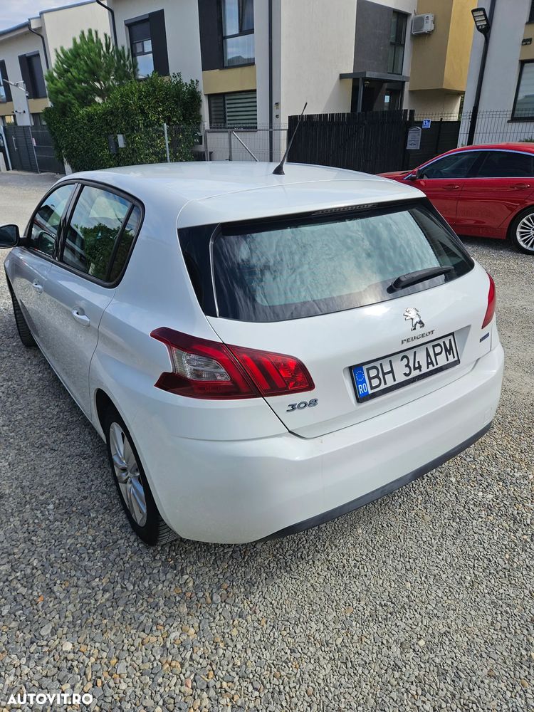 Peugeot 308 2015 photo 5