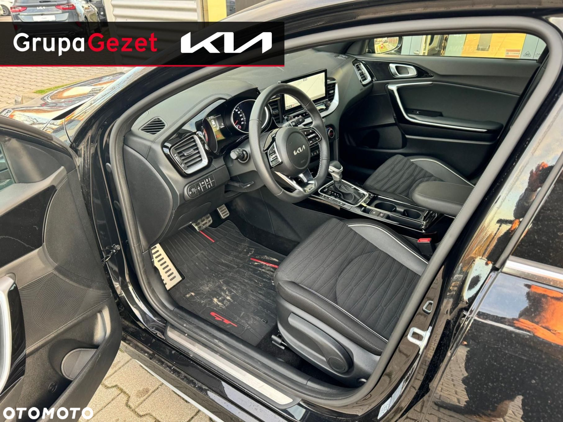 Kia ProCeed - 10