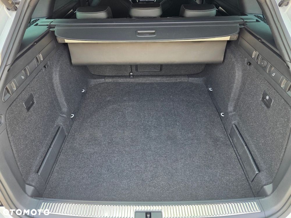 Skoda Superb 2.0 TDI SCR Sportline DSG - 20