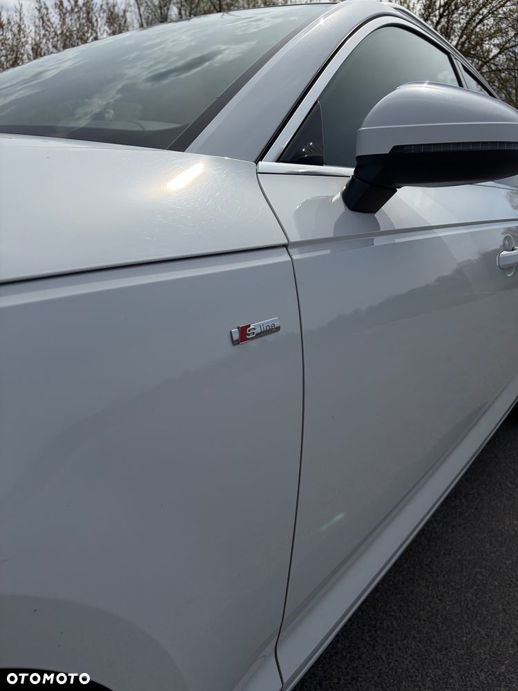 Audi A4 Avant 2.0 TDI S tronic quattro sport - 4