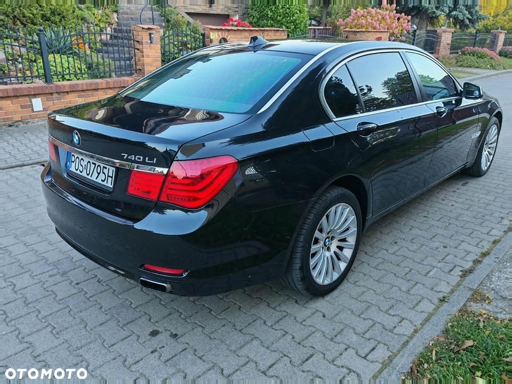BMW Seria 7 740i L - 6