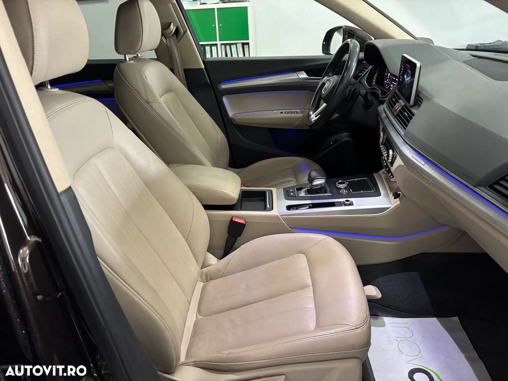 Audi Q5 2.0 40 TDI quattro S tronic Design - 16