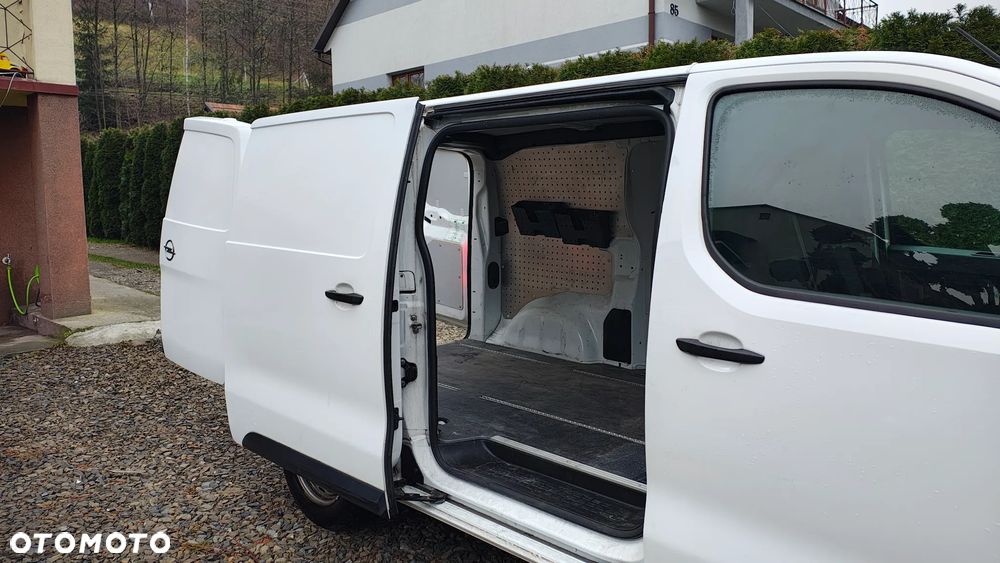 Opel Vivaro - 12