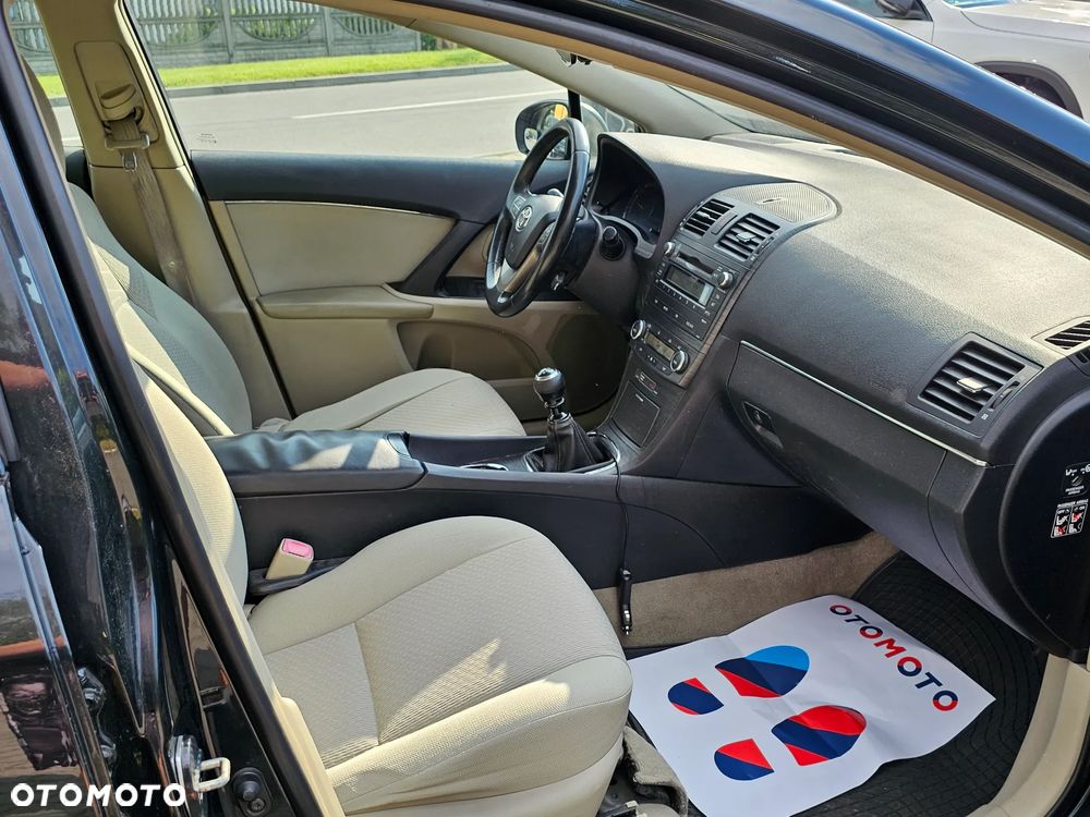 Toyota Avensis 2.0 D-4D Premium - 17