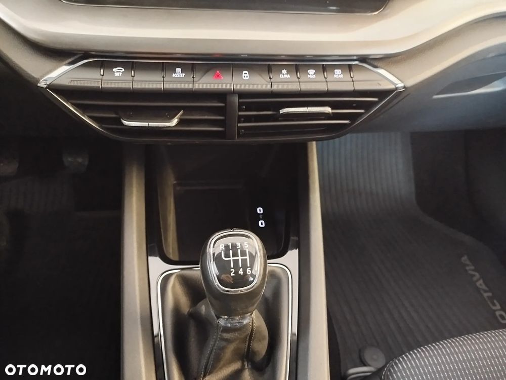 Skoda Octavia 1.5 TSI ACT Ambition - 20