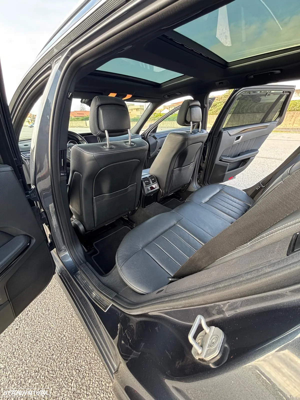 Mercedes-Benz E 300 Bluetec Hybrid Avantgarde - 3