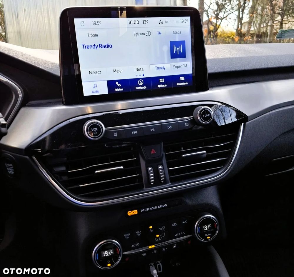 Ford Kuga 1.5 EcoBoost FWD Titanium - 6