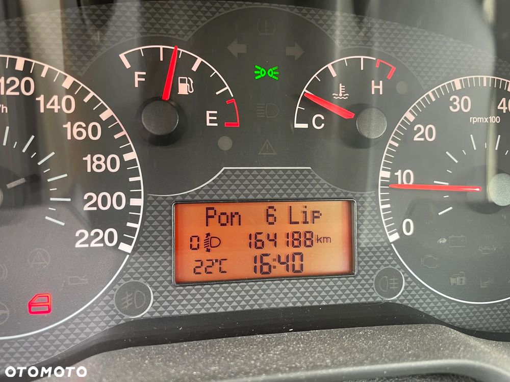 Fiat Grande Punto - 19
