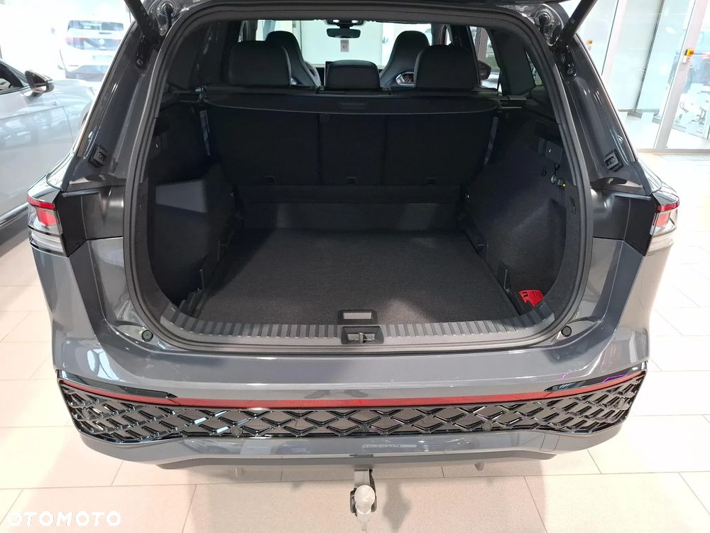 Volkswagen Tayron 2.0 TDI SCR 4Mot R-Line Plus DSG - 6