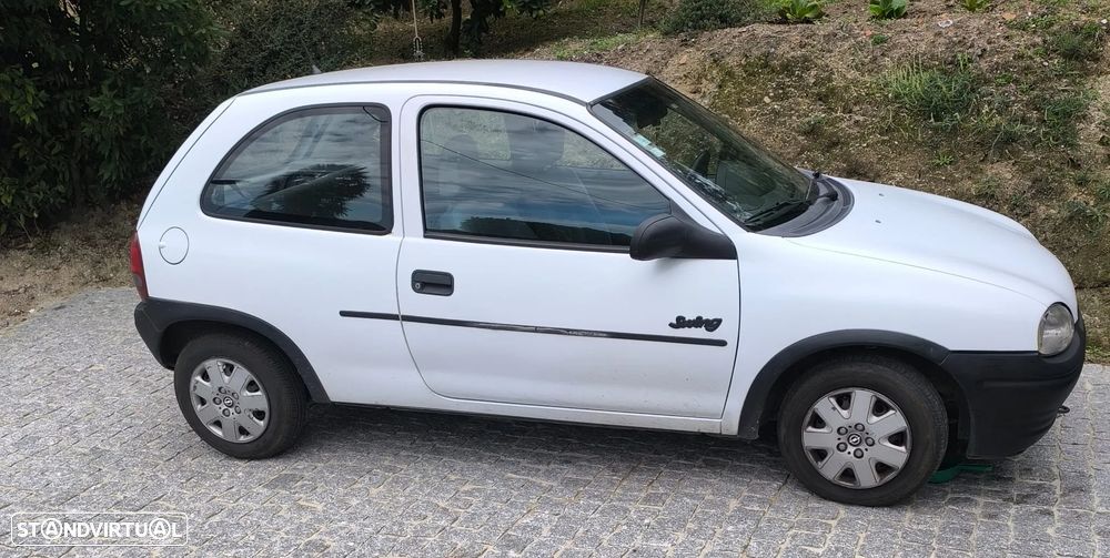 Opel Corsa 1.2 Swing - 1