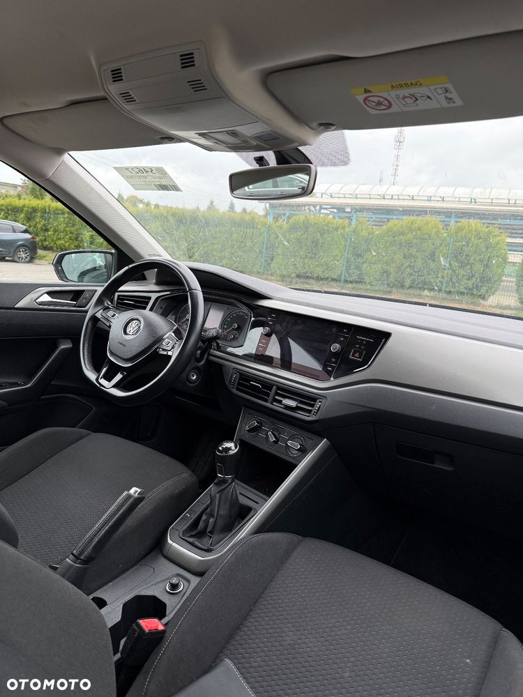 Volkswagen Polo - 11