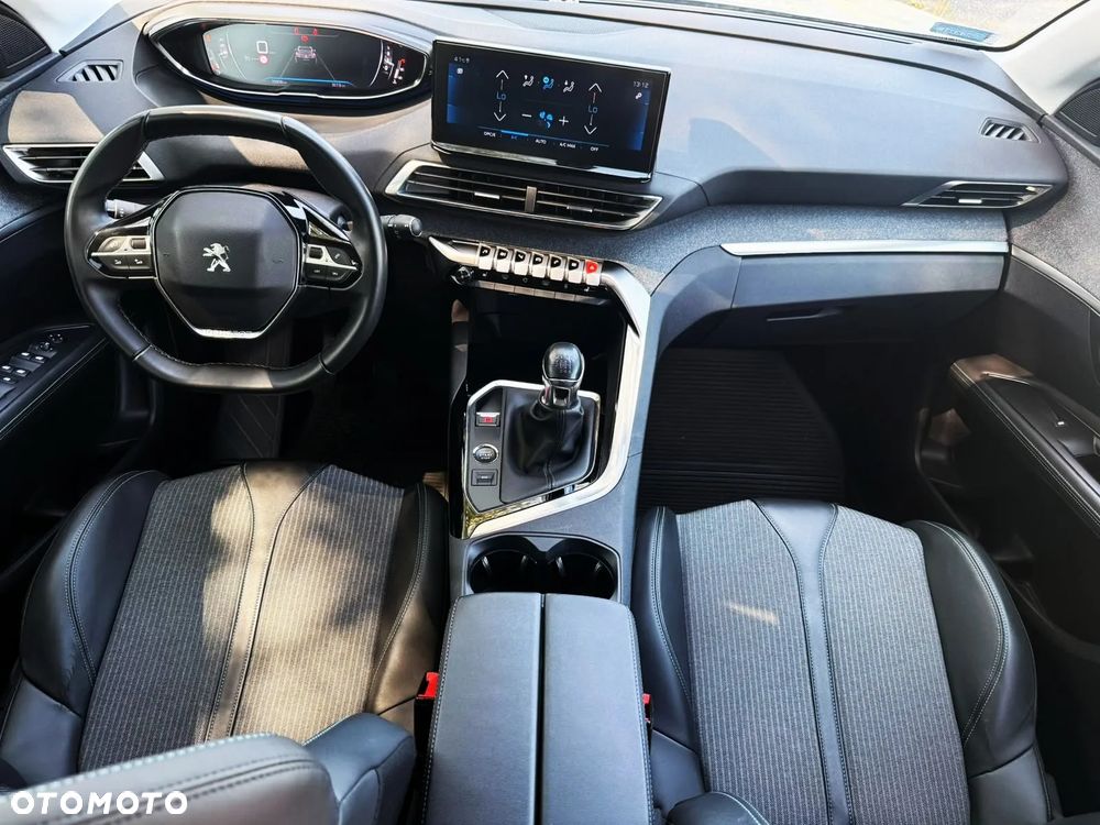 Peugeot 3008 1.2 PureTech GPF Allure S&S - 10