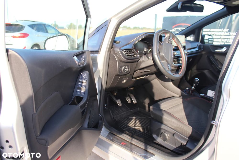 Ford Fiesta 1.0 EcoBoost S&S ST-LINE - 16