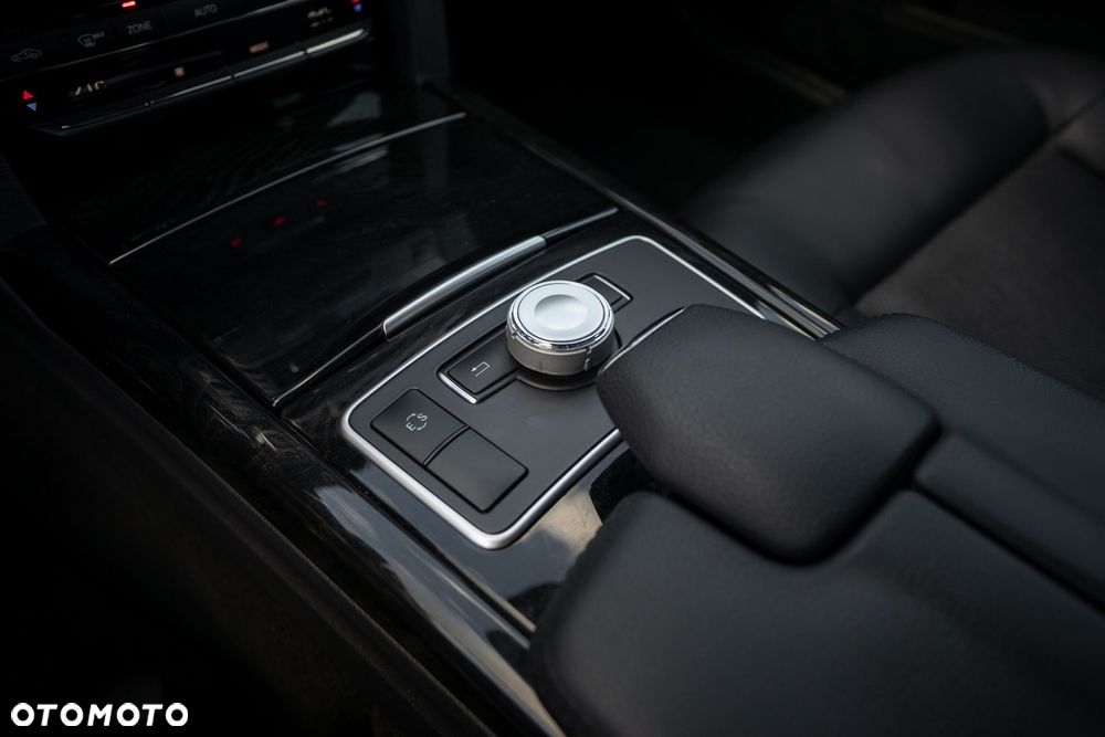 Mercedes-Benz Klasa E 220 CDI DPF BlueEFFICIENCY 7G-TRONIC Avantgarde - 28