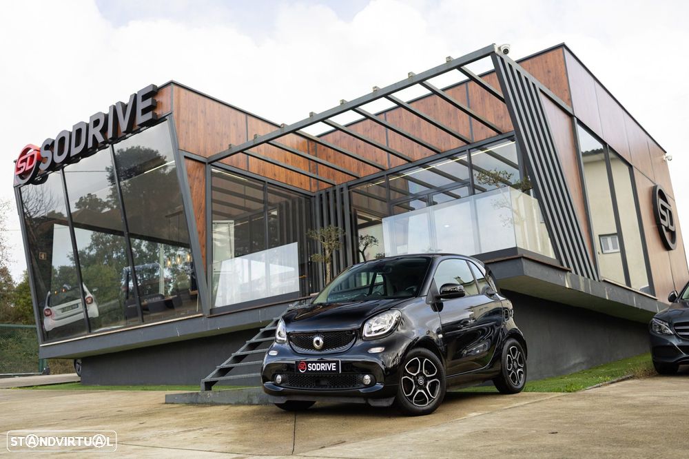Smart ForTwo Coupé EQ passion edition nightsky - 1