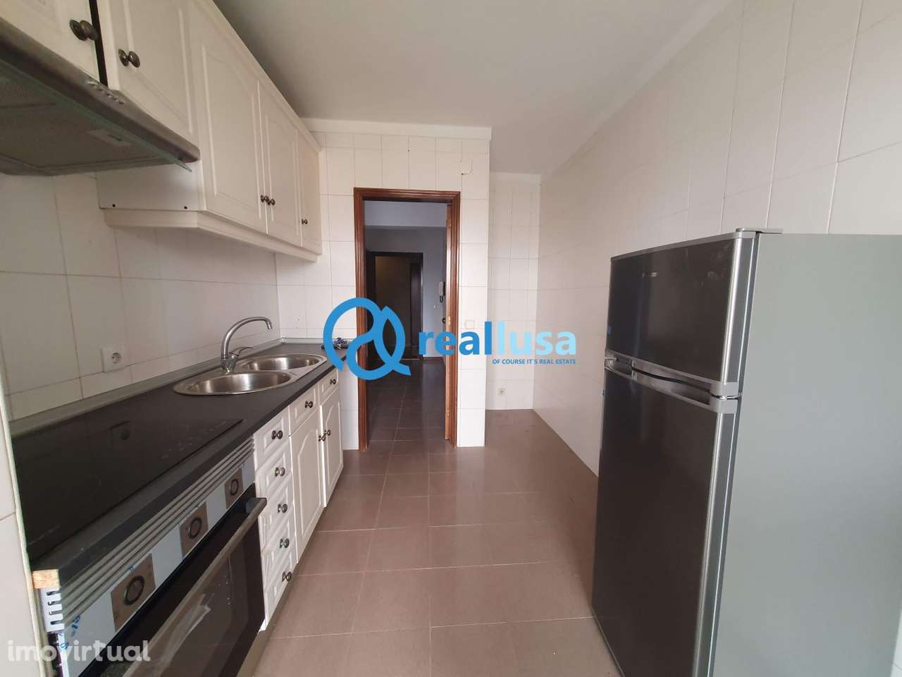 Apartamento T2 c/ garagem Vilar do Paraíso Vila Nova de Gaia - Grande imagem: 2/14