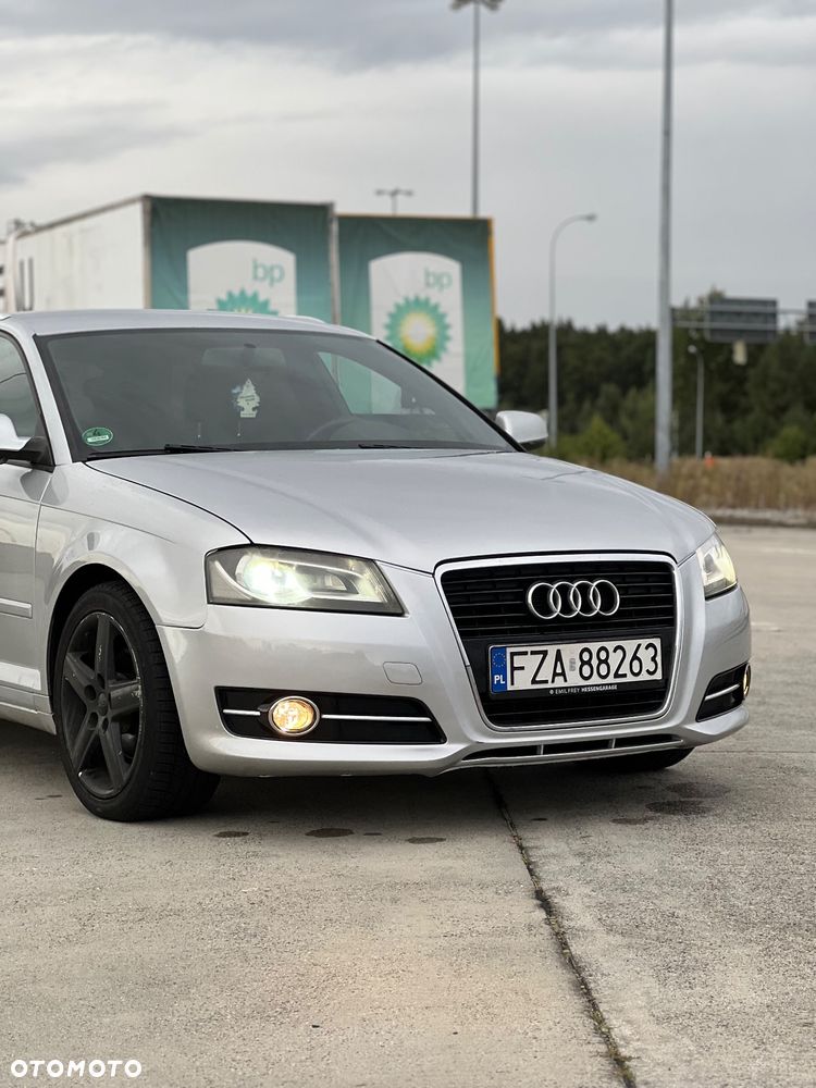 Audi A3 2.0 TDI DPF S line Sportpaket - 16