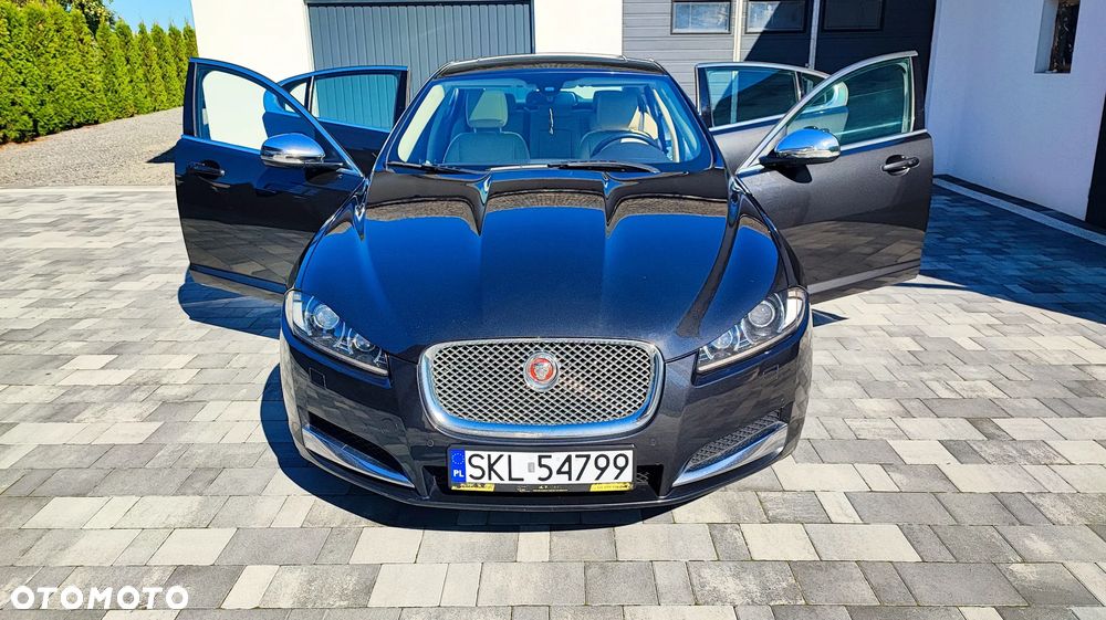 Jaguar XF 3.0 V6 Diesel S Premium Luxury - 17