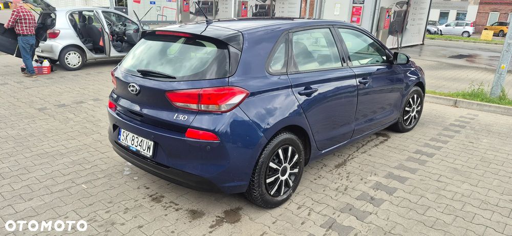 Hyundai i30 1.4 Classic + - 3
