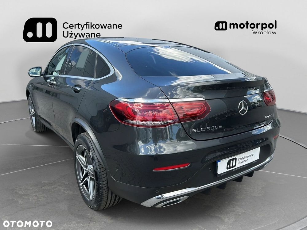 Mercedes-Benz GLC 300 e 4-Matic Business Edition - 3