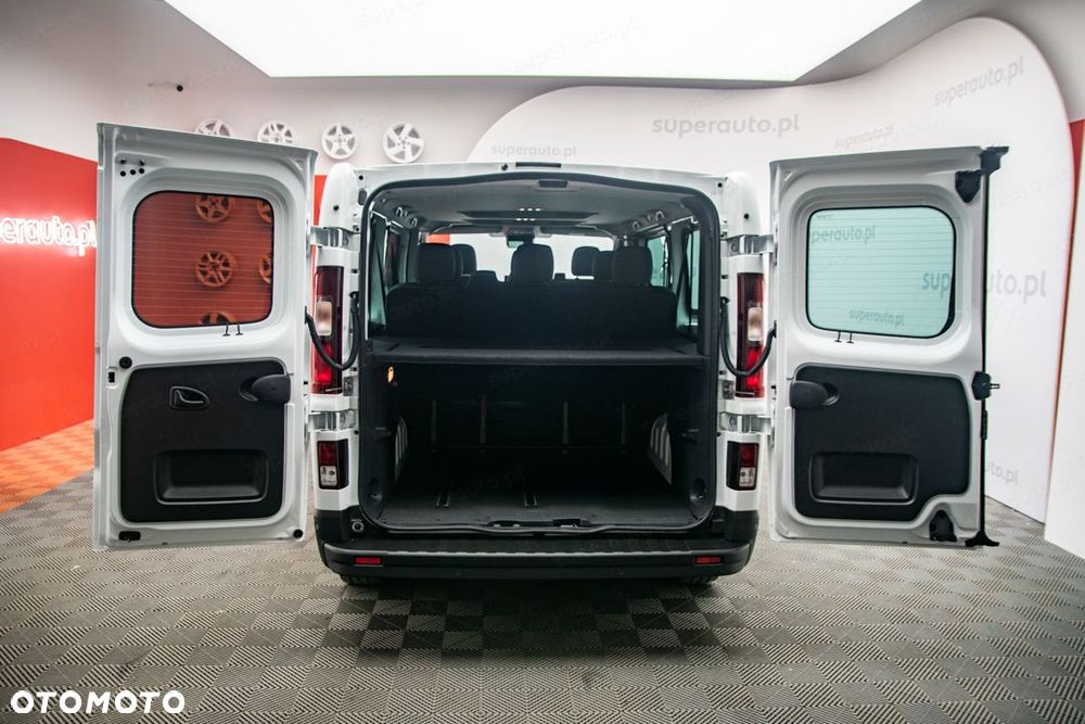 Renault Trafic - 11