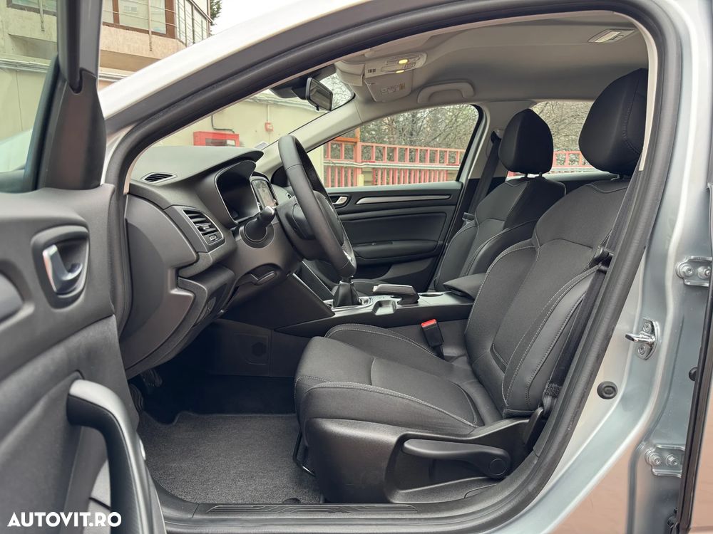 Renault Megane BLUE dCi 115 TECHNO - 11