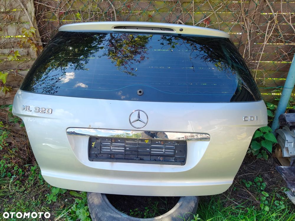 MERCEDES W164 ML Klapa Tylna Tył lak 775 - 2