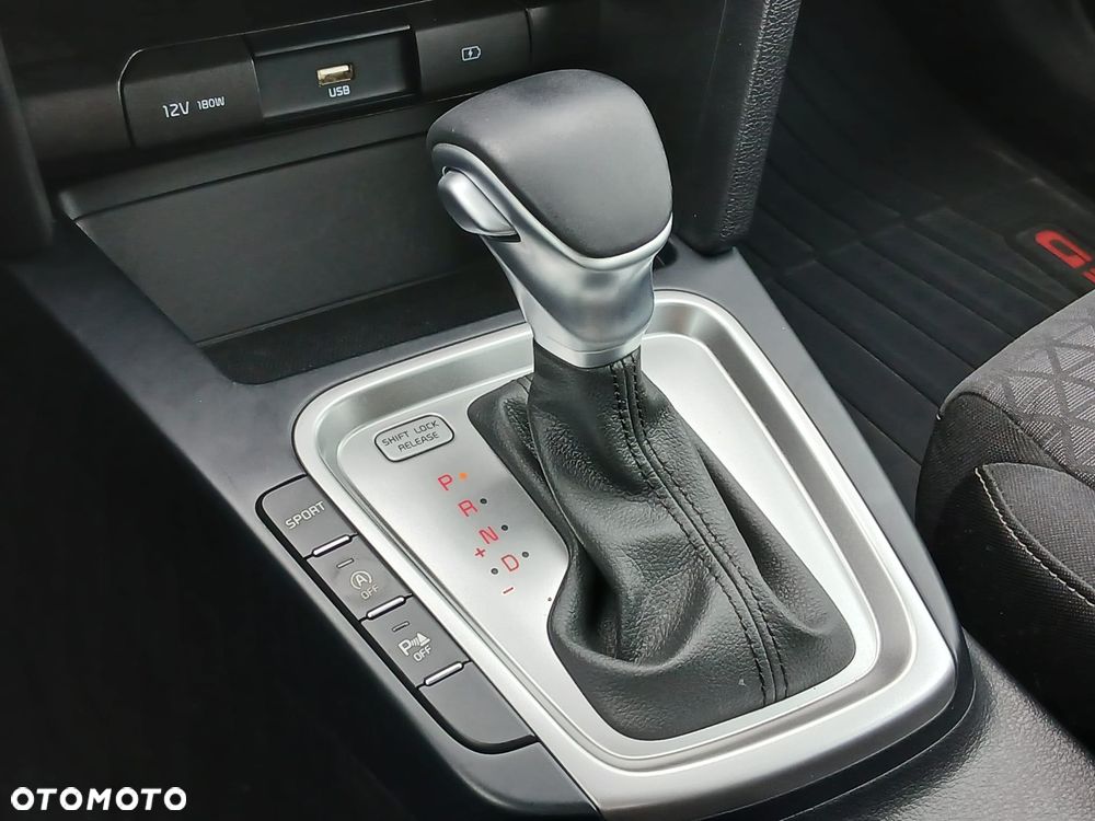Kia Ceed 1.4 T-GDI M DCT - 17