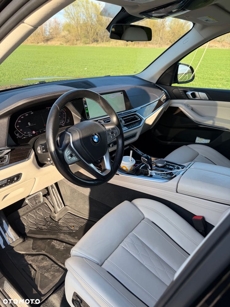 BMW X7 xDrive40i - 22