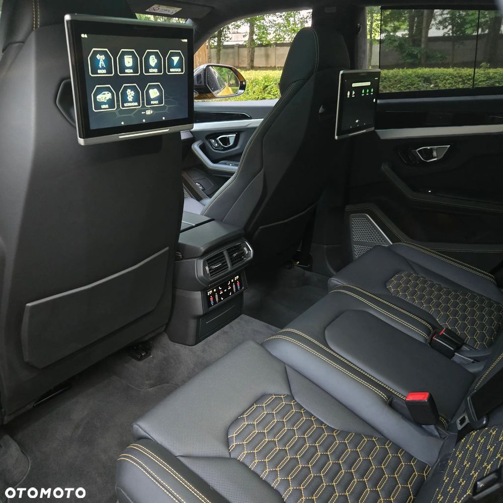 Lamborghini Urus - 10