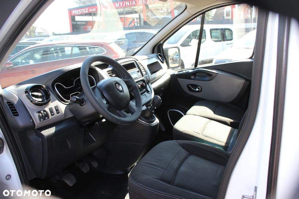 Renault TRAFIC - 9