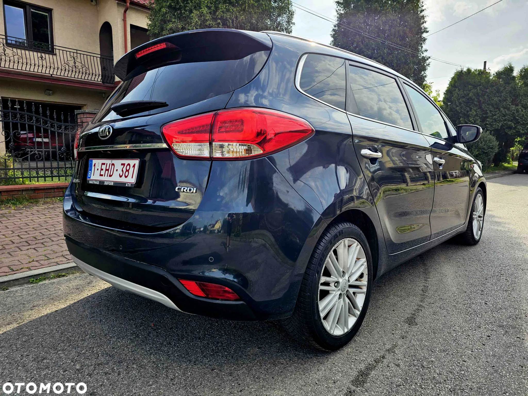 Kia Carens 1.7 CRDi M 7os - 3