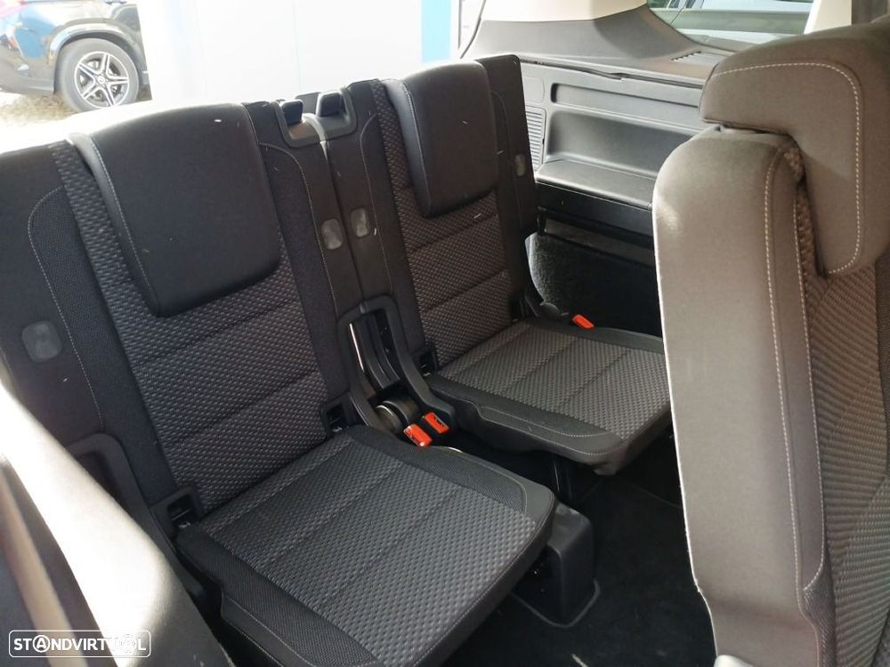 VW Touran 2.0 TDI Confortline - 24