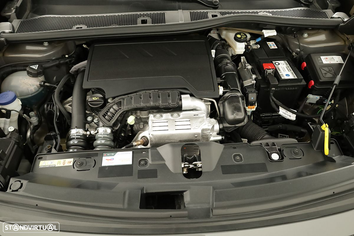 Peugeot 2008 1.2 PureTech Allure - 26
