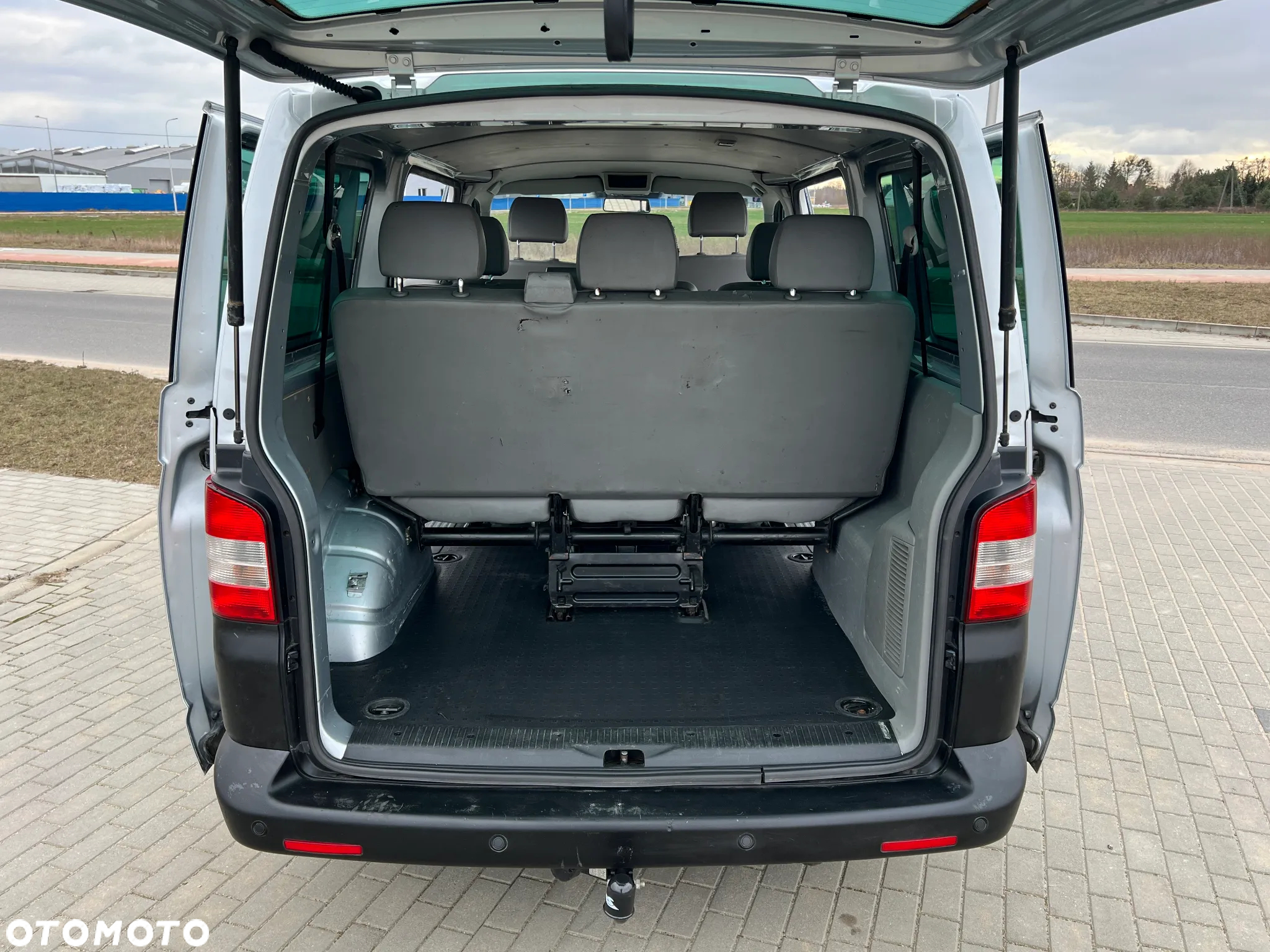Volkswagen Transporter - 16
