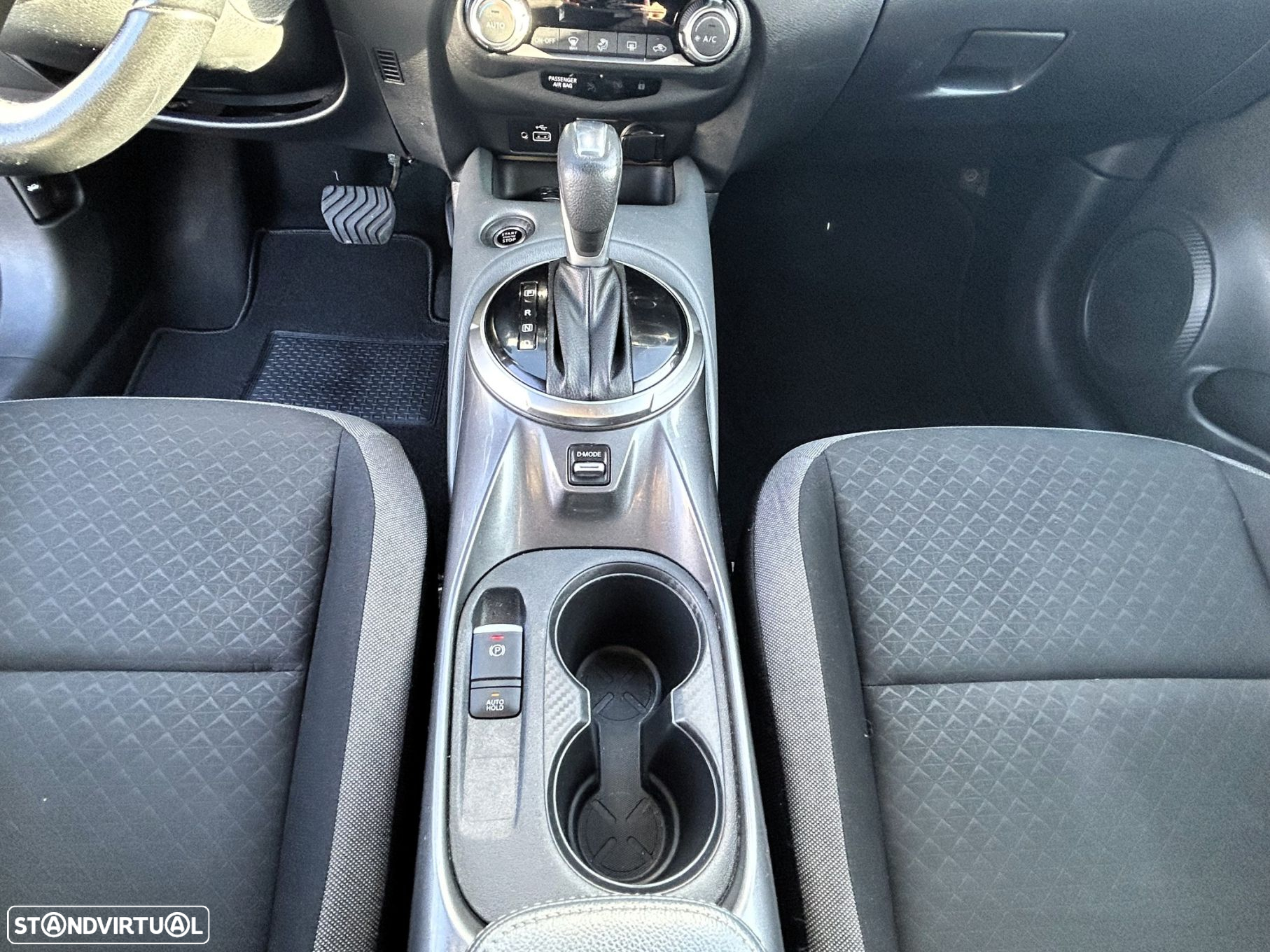Nissan Juke 1.0 DIG-T N-Connecta DCT - 18