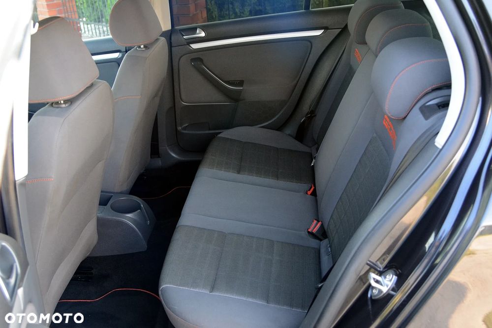 Volkswagen Golf 1.6 Goal - 15