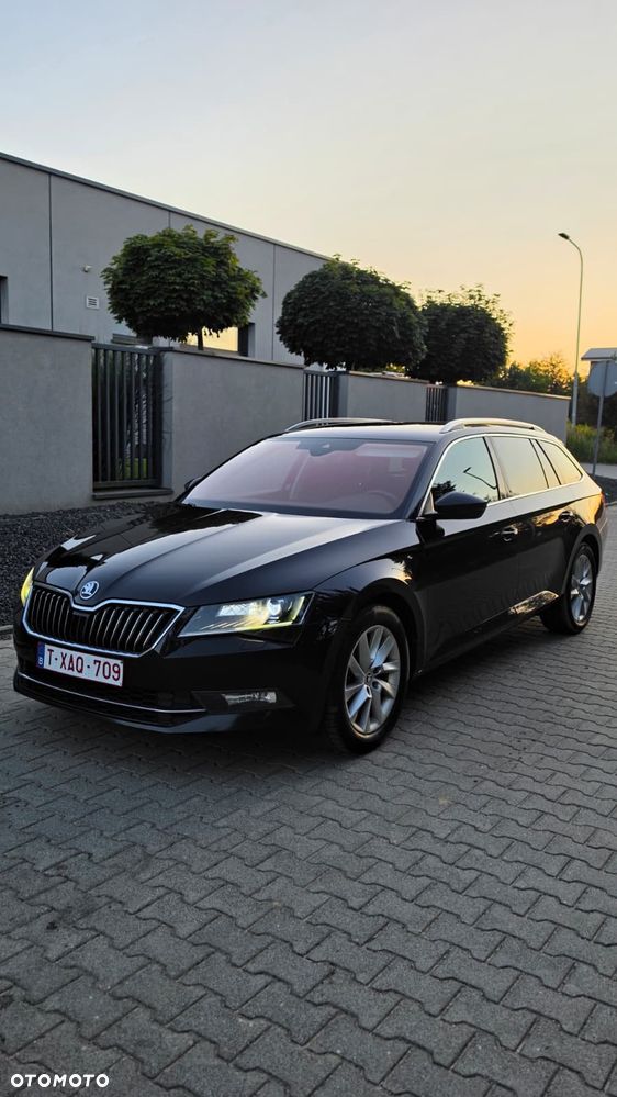 Skoda Superb 2.0 TDI DSG Premium Edition - 7