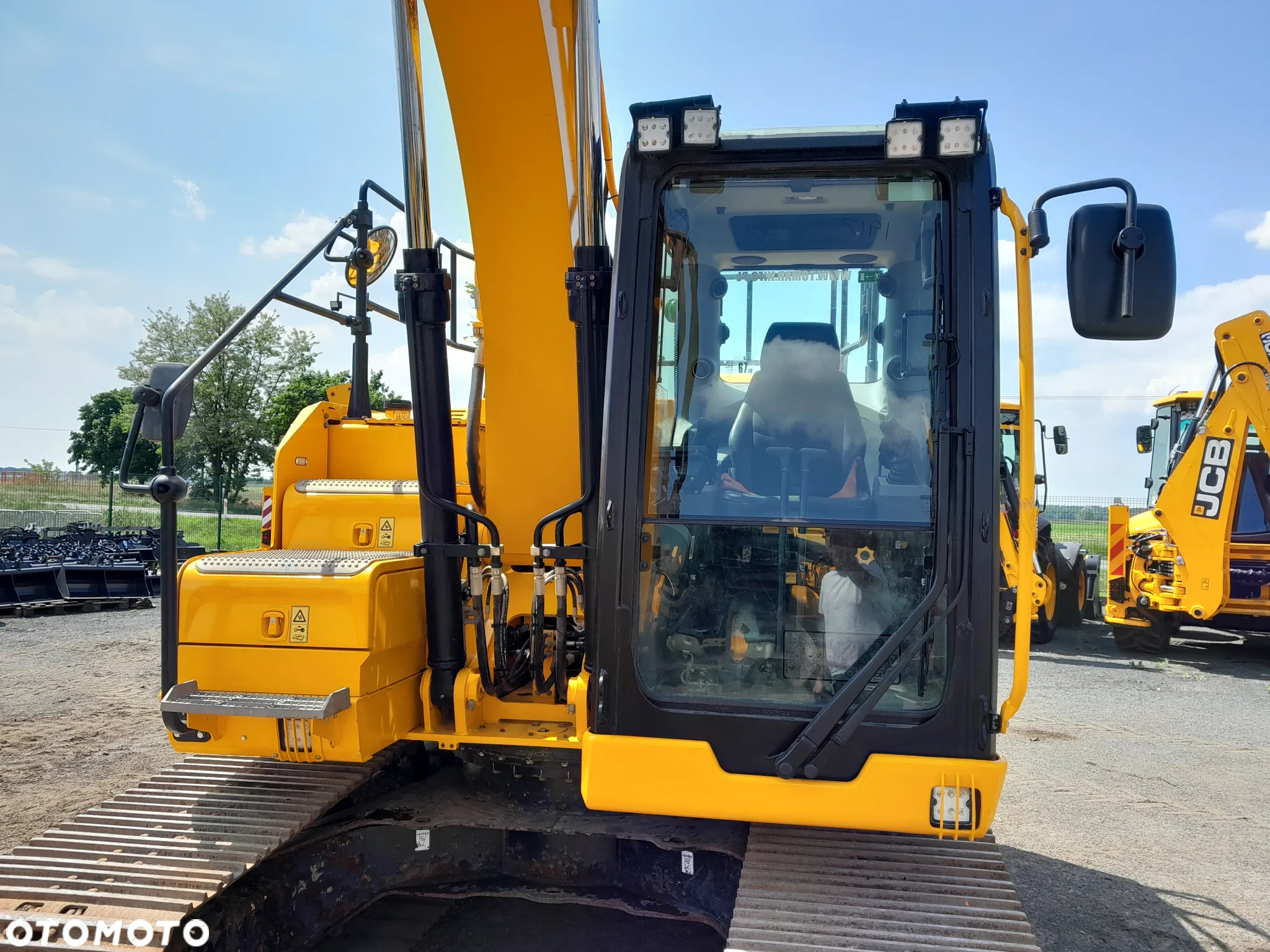 JCB 140X - 10