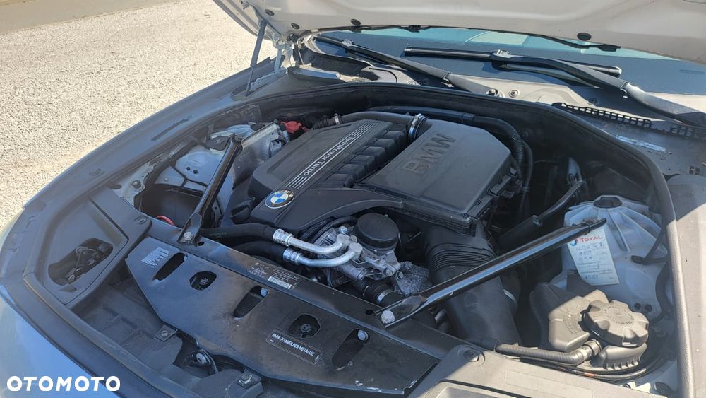 BMW Seria 5 535i - 36